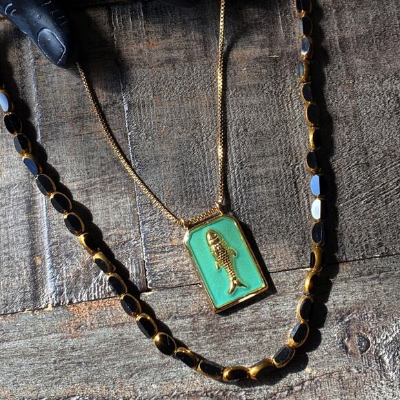 NEW Floating Fish Black Glass Beaded Necklace Set - Picture 7 of 13